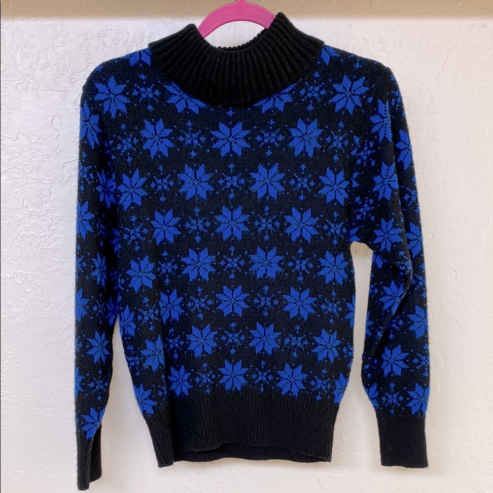 Annie Rein Vintage Fuzzy Sweater ❄️